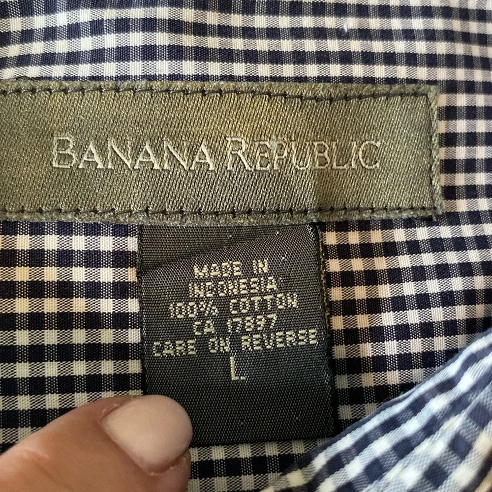 Banana Republic Gingham Button Up Shirt